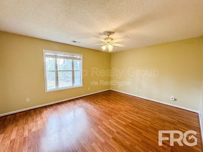 Building Photo - 3306 Mulberry Ln