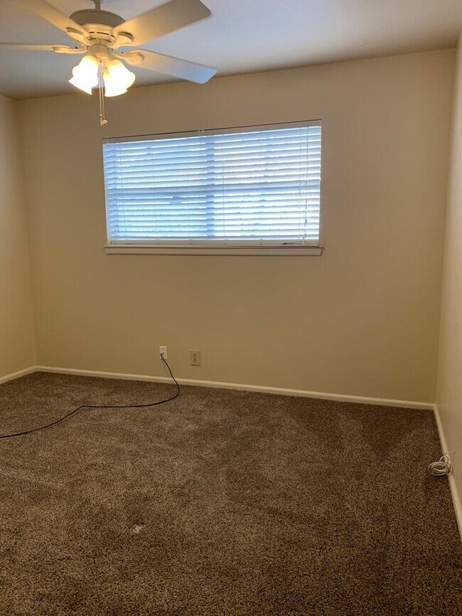 Building Photo - 3312 Tanglewood Ln