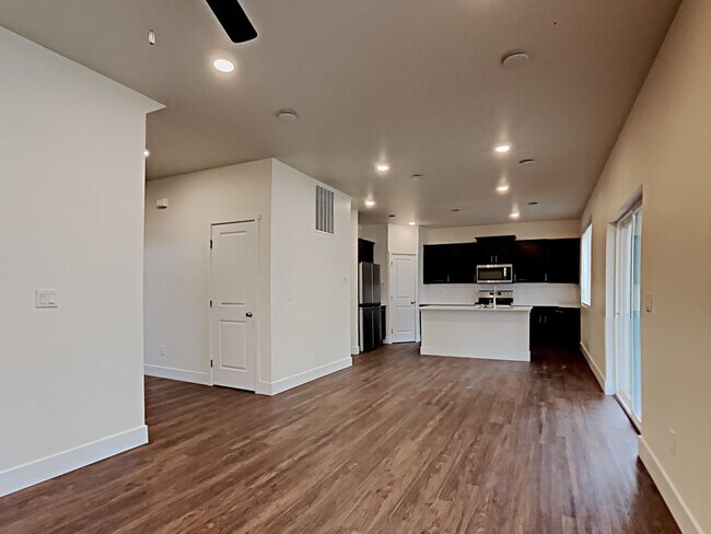 Building Photo - 17612 42nd Avenue Court E