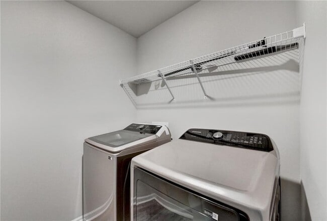 Building Photo - 217 Rockfern Ter