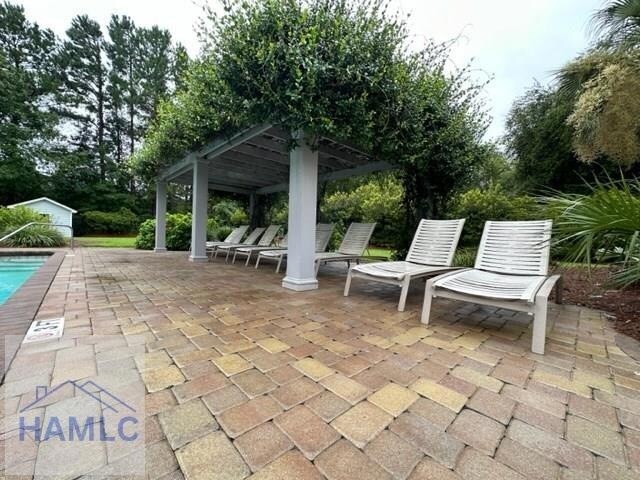 Building Photo - 550 Laurenburg Dr