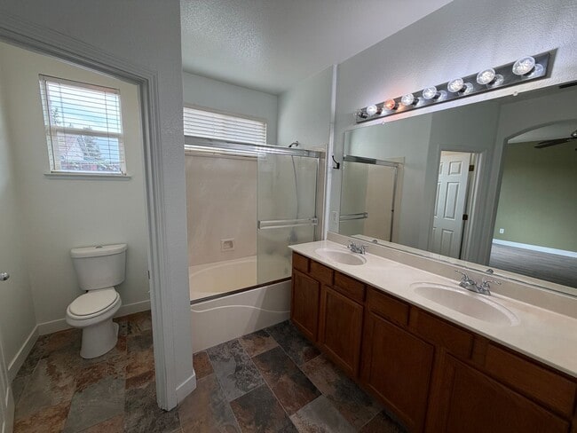 Building Photo - 8660 Banton Cir
