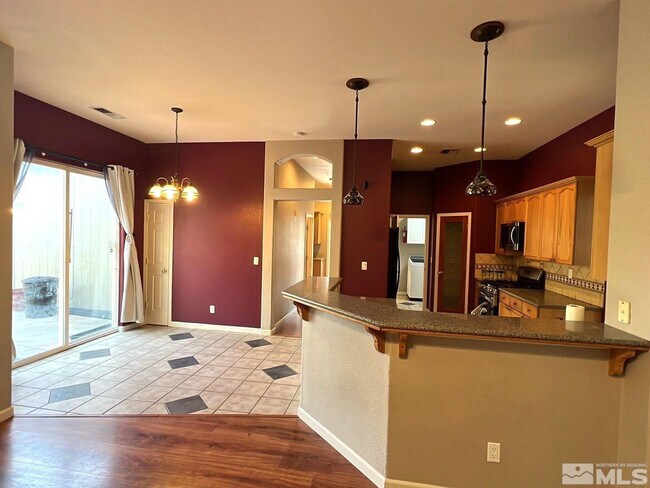 Building Photo - 3340 Sansol Ct