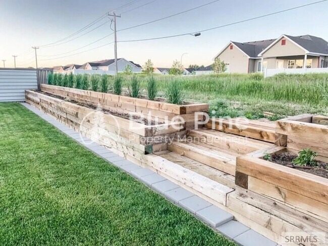 Building Photo - 6389 Maggie Dr