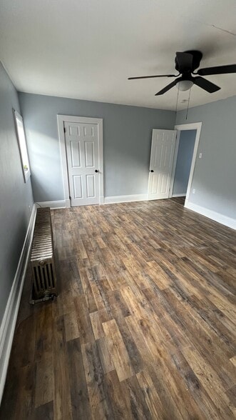 Master bedroom - 414 Erie Ave