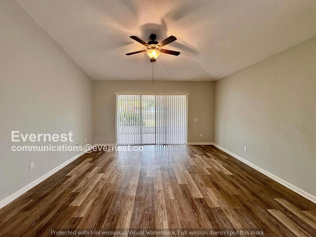 Building Photo - 10433 Hunters Haven Blvd