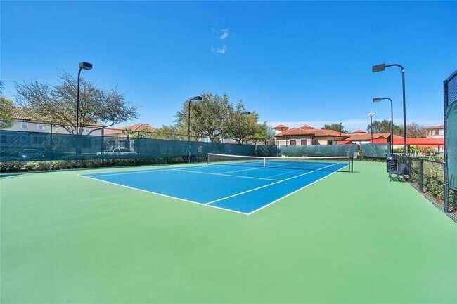 Building Photo - 2333 Lobelia Dr