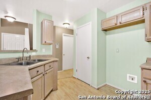 Building Photo - 9414 Gillcross Way