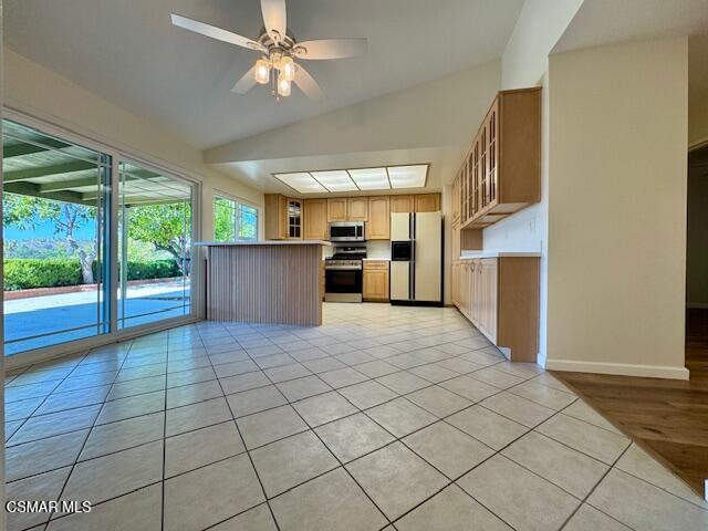 Building Photo - 5927 Dovetail Dr