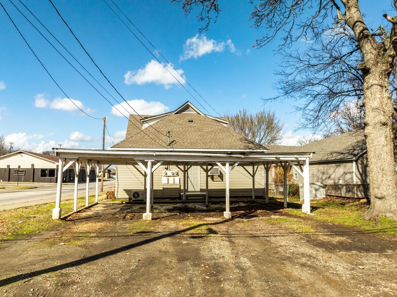 Building Photo - 2000 S U St