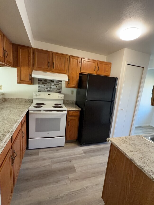 Building Photo - 954 Brant Hollow Ct