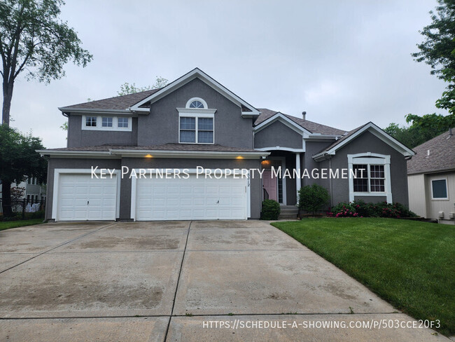 Primary Photo - 5812 N Ames-