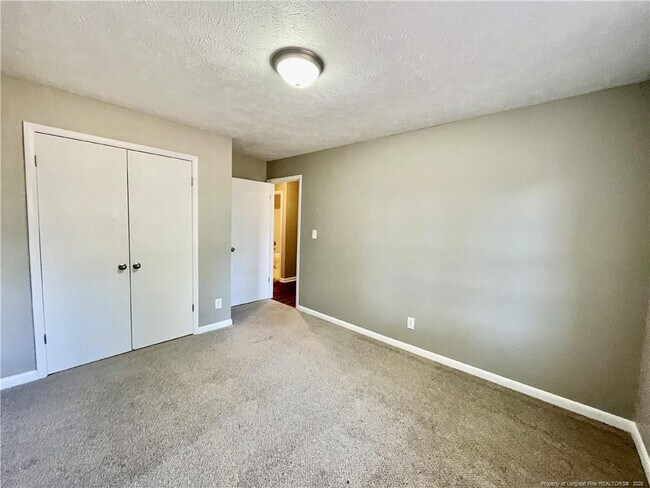 Building Photo - 6928 Bostick Dr