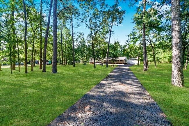 Building Photo - 18915 Sawmill Dr