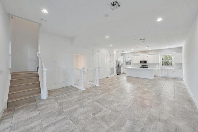 Building Photo - 12959 Alton Rd