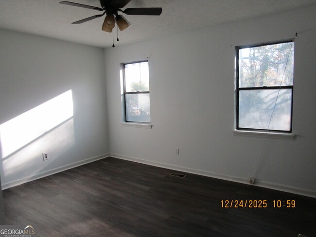 Building Photo - 1121 Windgate Cir NW