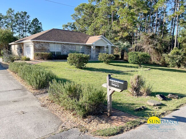 Building Photo - Stunning 4 Bedroom Home in Holley By The Sea