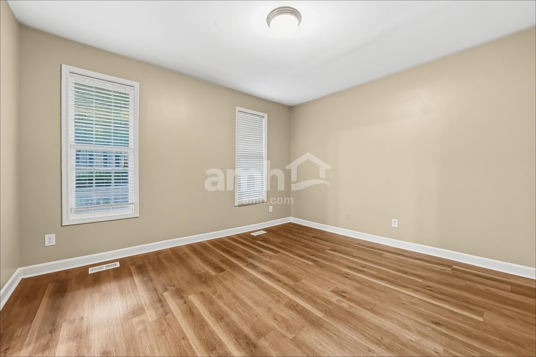 Building Photo - 113 Bally Shannon Way