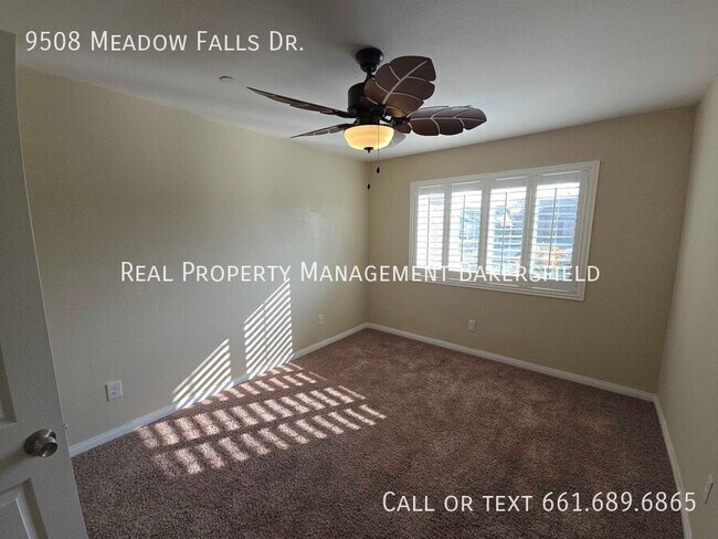 Building Photo - 9508 Meadow Falls Dr