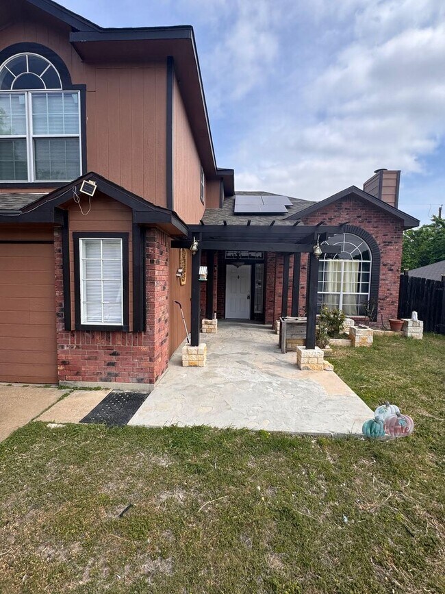 Building Photo - 4 bedroom, 2.5 bath close to Ft. Hood