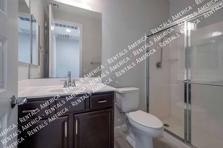 Building Photo - 10047 E Wavelength Ave