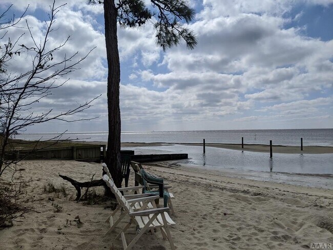 Building Photo - 203 Colonial Beach Rd