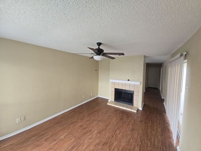 Building Photo - Lovely Arlington Home with Fenced Patio & ...