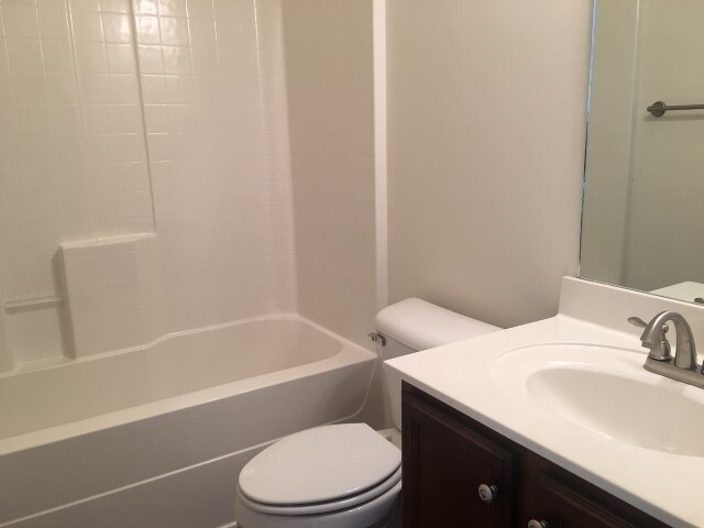 Building Photo - 204 Stecoah Ct