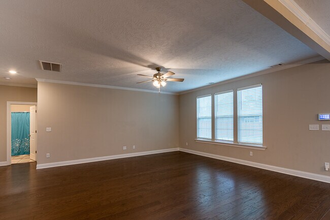 Building Photo - 453 Arrowwood Dr