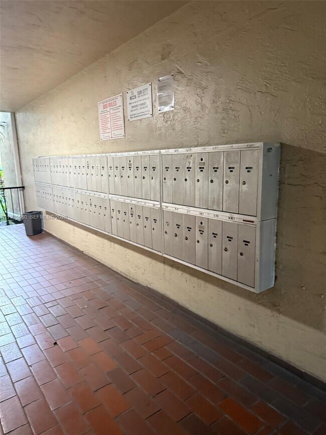 Building Photo - 6070 W 18th Ave