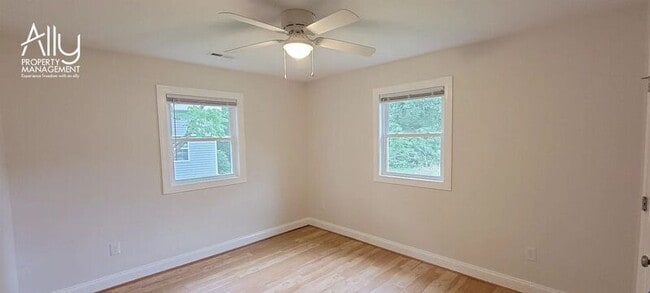 Building Photo - 290 Windfield Cir