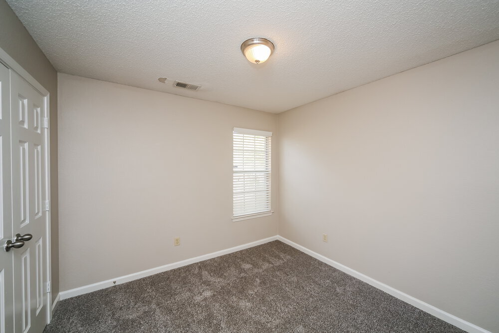 Building Photo - 6954 Naples Dr