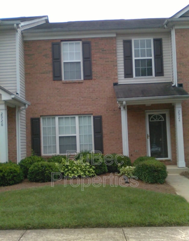 Building Photo - 2924 Little Stream Ct