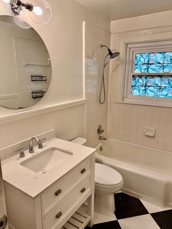 Building Photo - 3212 Alabama Ave