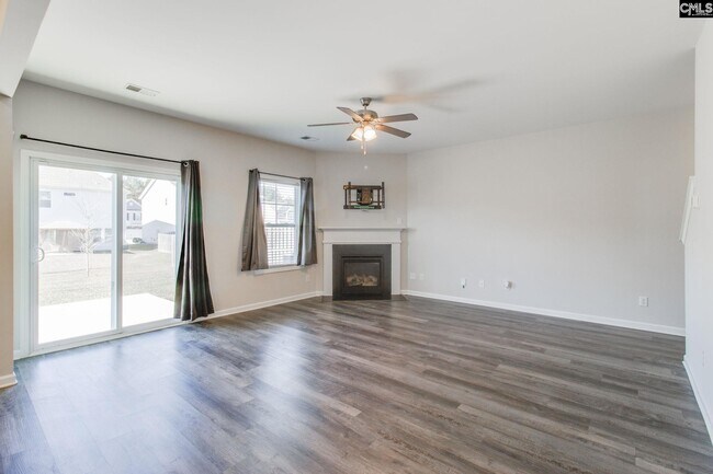 Building Photo - 246 Honey Hill Way