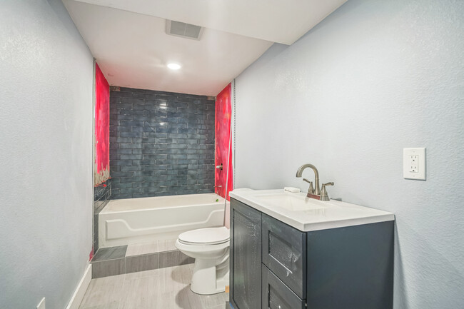 Full brand new basement bathroom - 10482 Hoyt St