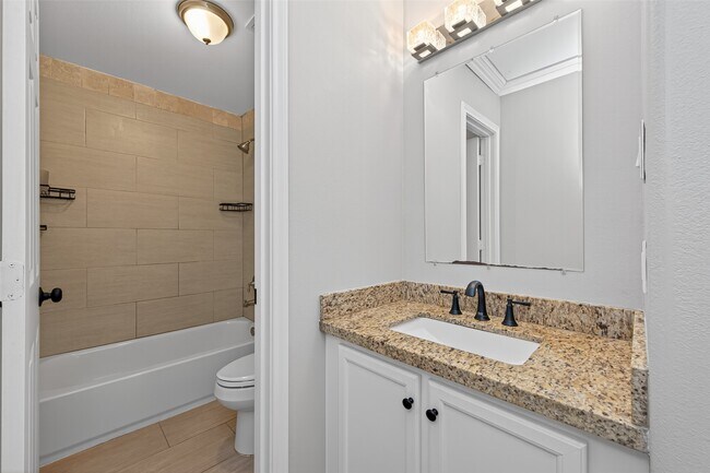 Building Photo - 2509 Moreau St