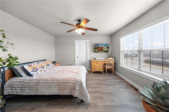 Building Photo - 396 N Torc Ln