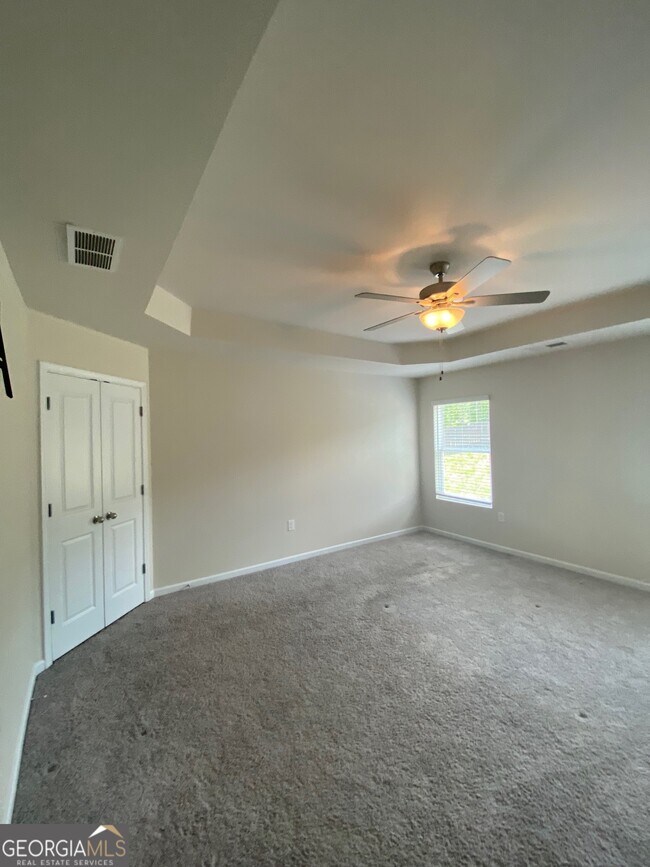 Building Photo - 1182 Westhampton Wy