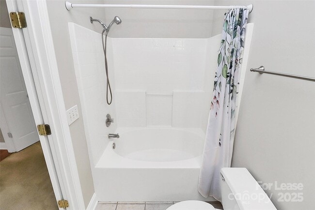 Building Photo - 793 Garden District Dr