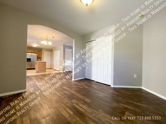 Building Photo - 464 Ellers Grove