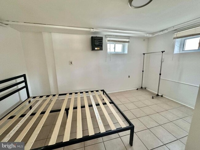 Building Photo - 1208 S Cleveland St