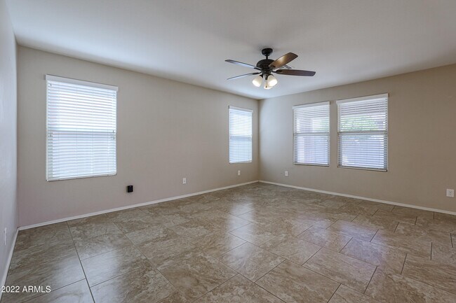 Building Photo - 12108 W Range Mule Dr