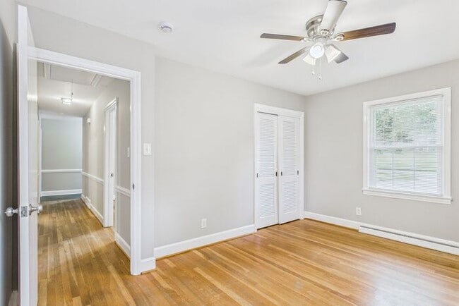 Building Photo - Large Home in Guilford Hills, Hardwood Flo...