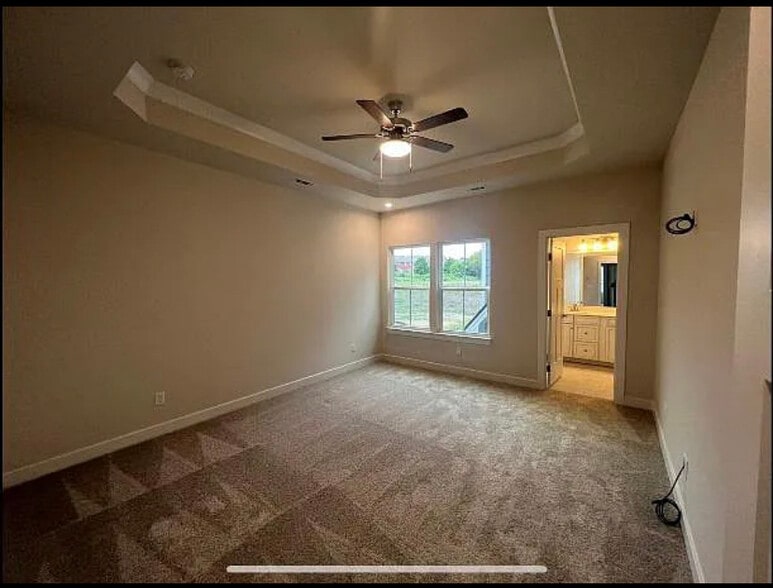 Building Photo - 8053 Warbler Way