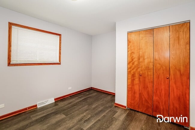 Building Photo - 4507 S Laporte Ave, Chicago, IL 60638