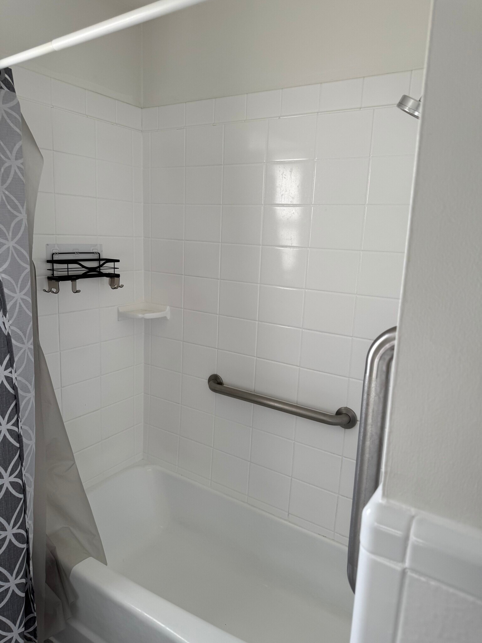 Building Photo - 18 Avalon Blvd