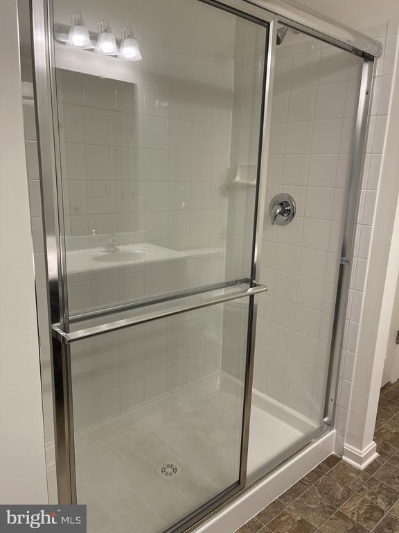 Building Photo - 113 Trails Way