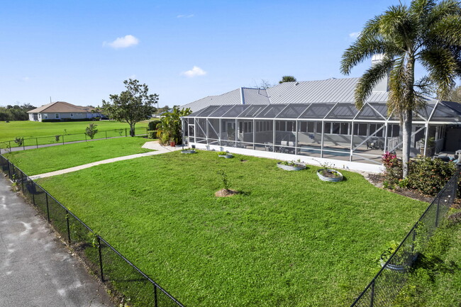 Building Photo - 8135 White Fences Ln