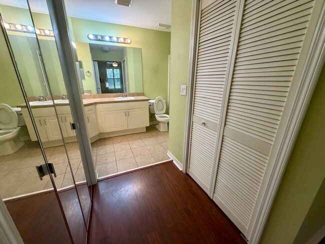 Building Photo - Close to Pier Park, Palmetto Trace HOA community with pool